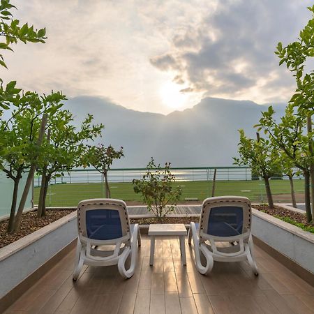 Garda Suite Hotel (Adults Only) Limone sul Garda Exterior photo