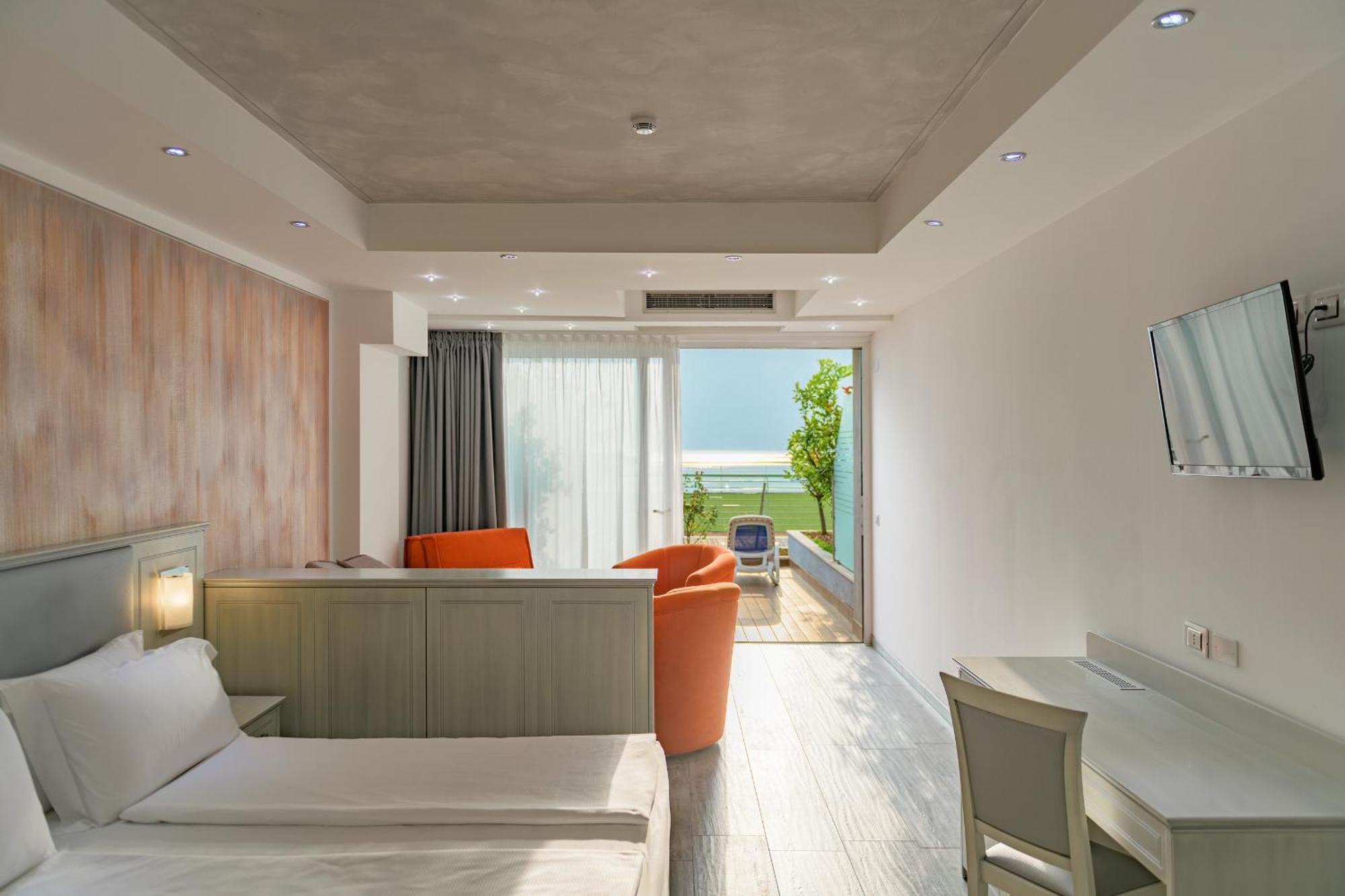 Garda Suite Hotel (Adults Only) Limone sul Garda Exterior photo