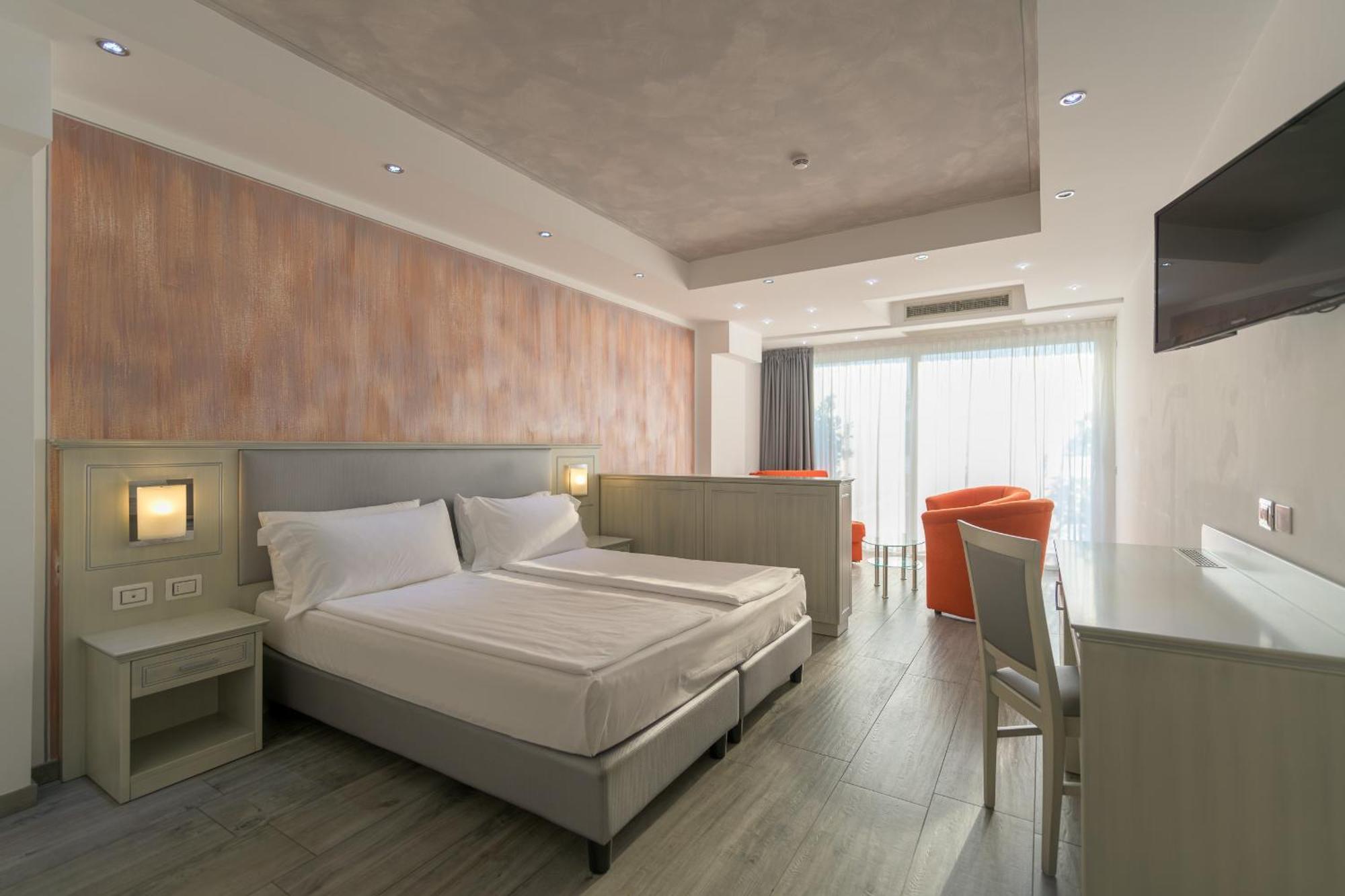 Garda Suite Hotel (Adults Only) Limone sul Garda Exterior photo